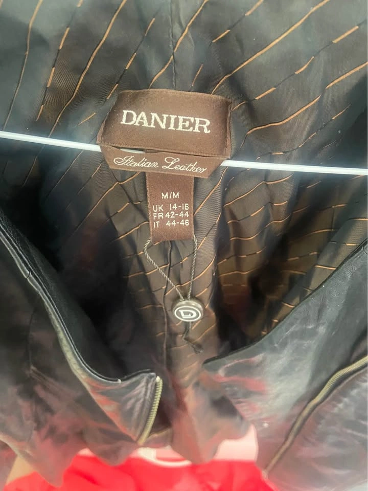 Danier Italian Leather Jacket - photo 2