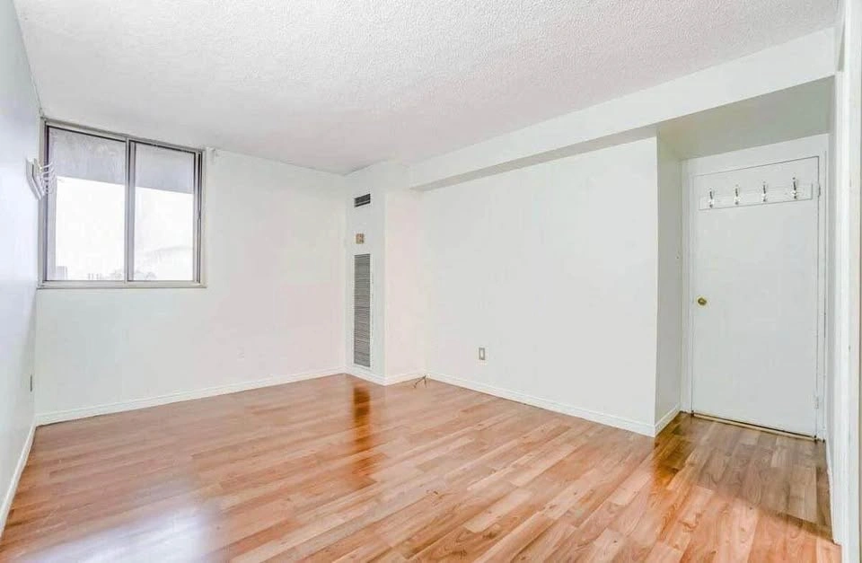 2 bedroom 2 bathroom Condo for rent - photo 4