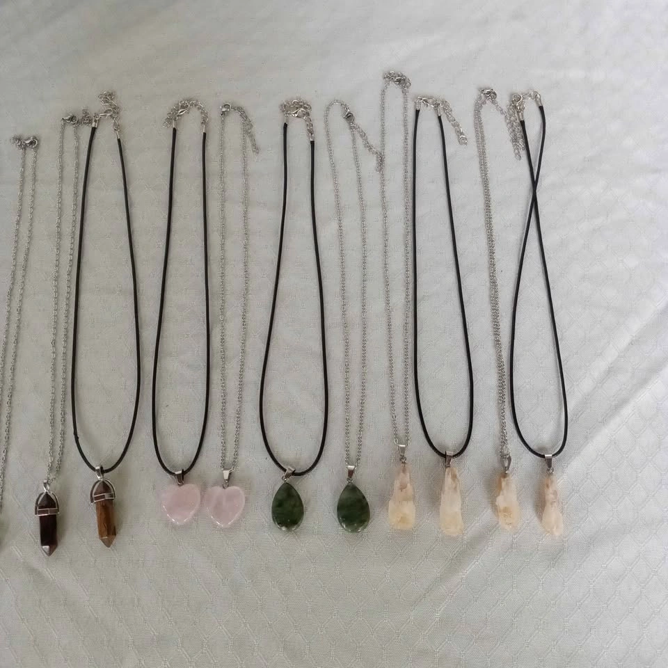 Semiprecious stone jewelry and braided dog leashes - photo 3