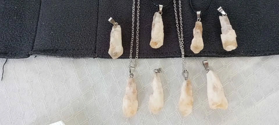 Stone and gemstone necklaces and pendants - photo 5