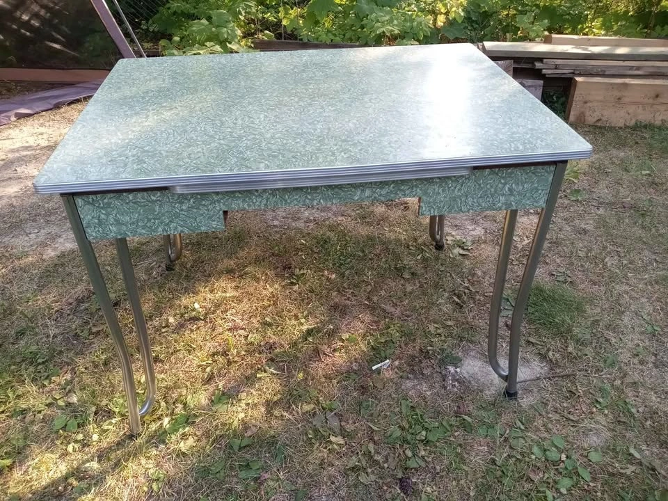 Antique 1950s Formica dining table - photo 3