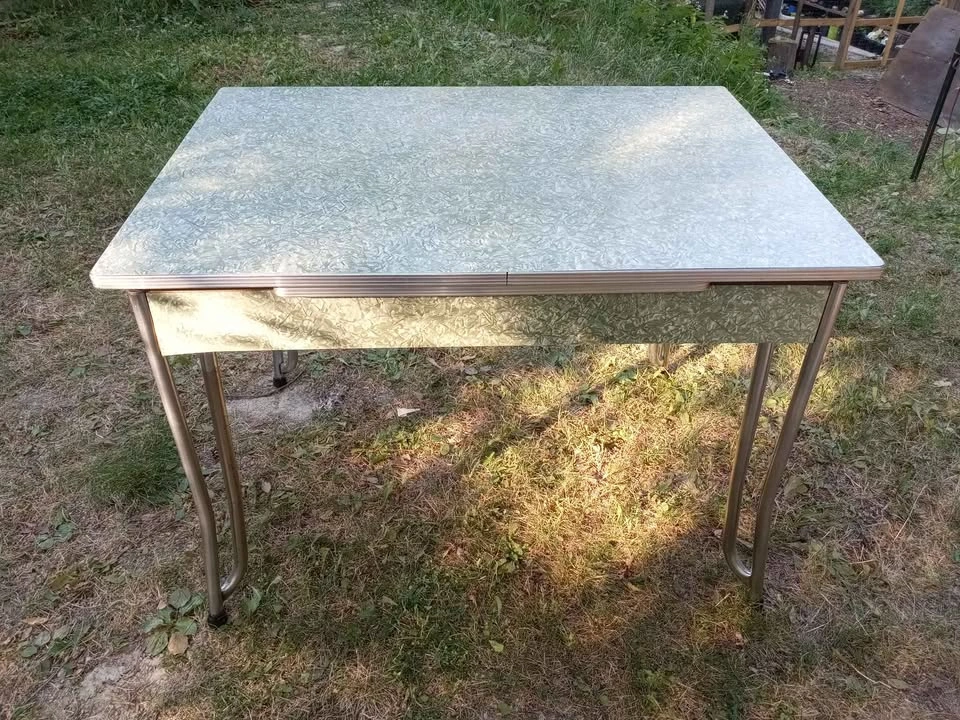 Antique 1950s Formica dining table - photo 5