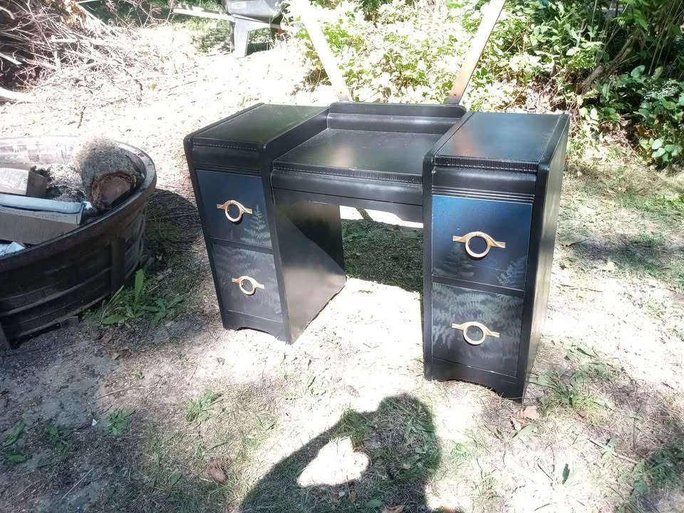 Antique mirrored vanity desk with tree painting - photo 5