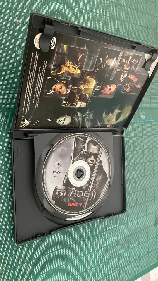 BLADE 2 DVD image indicator(2)
