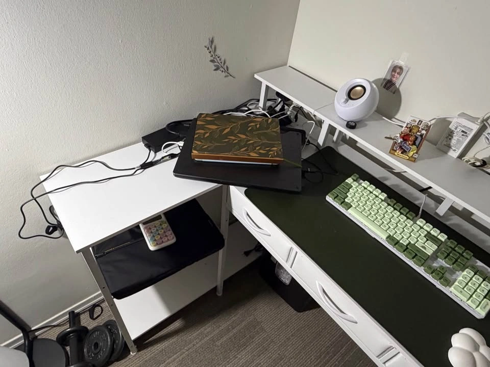 White L-Shaped Gaming Desk with Monitor Stand and Drawers - photo 4