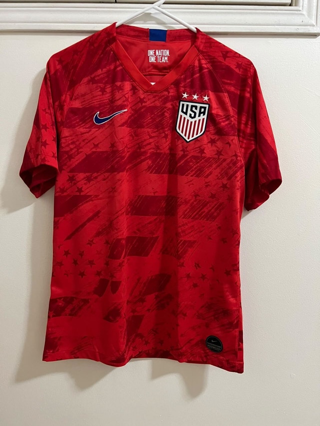 U.S. National Team “One Nation” Football Jersey (Red/Medium)