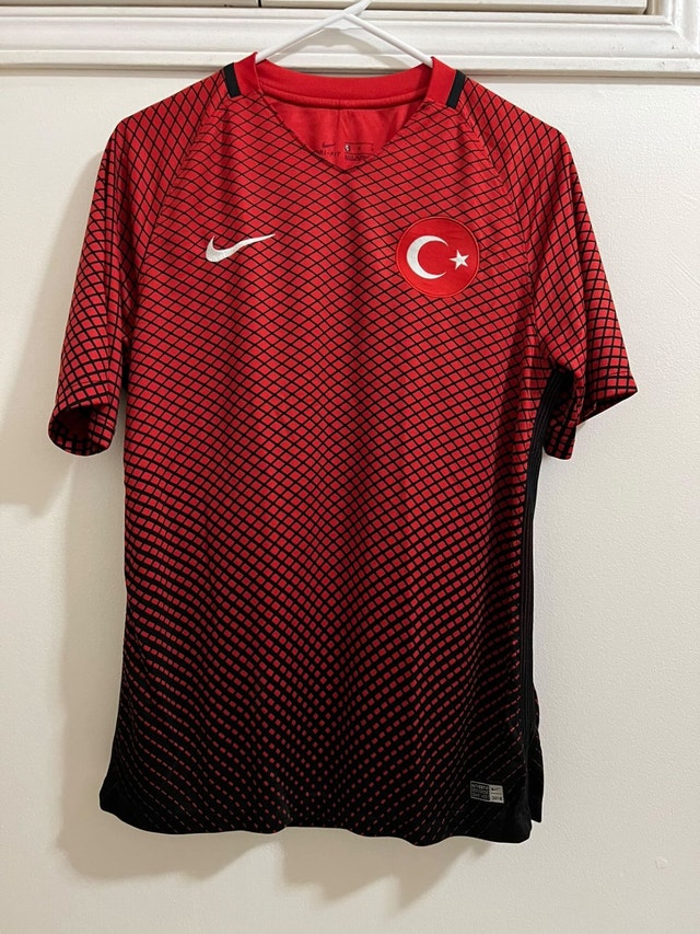 Turkey National Team Home Football/Soccer Jersey (Red/Medium)