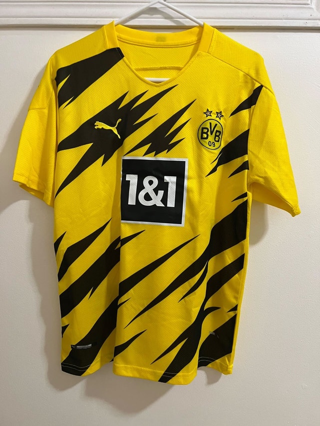 Borussia Dortmund Football/Soccer Jersey (Yellow+Black/Medium)