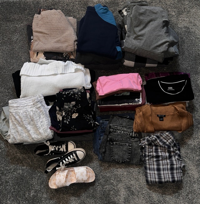 woman’s clothes sizes range from small to XL - photo 2