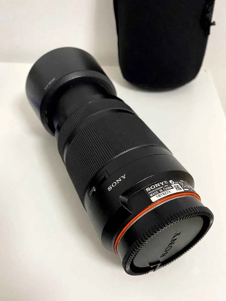 Sony DT 55-300mm f/4.5-5.6 SAM Telephoto Zoom Lens - photo 4
