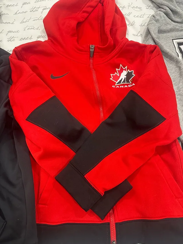 Nike Under Armour boys hockey hoodies size youth M age 10-1 image indicator(4)