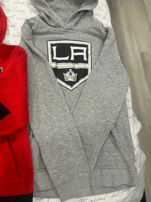 Nike Under Armour boys hockey hoodies size youth M age 10-1 image indicator(5)