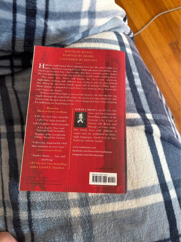 Softcover Book: Crescent City Series Book #1 - House of Earth an - photo 2