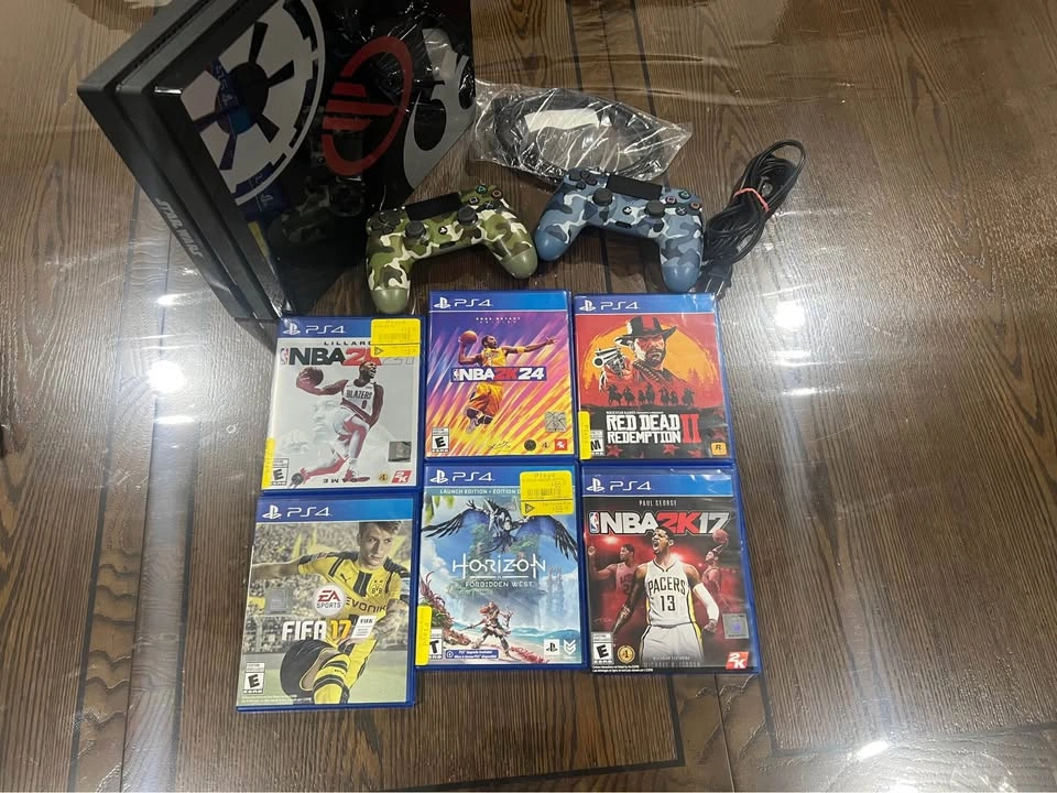 PS4 Pro Stars Wars 1TB Bundle - photo 3
