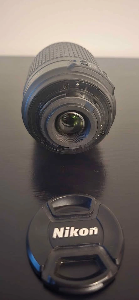Nikon AF-S DX Nikkor 55-200mm f/4-5.6G ED VR Lens - photo 4