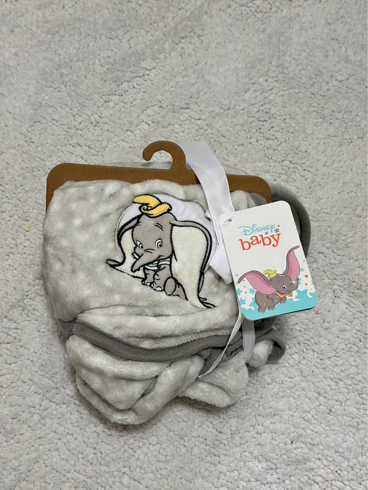 Disney Dumbo Baby blanket