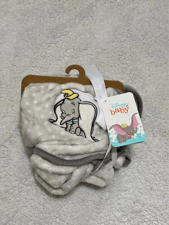 Disney Dumbo Baby blanket thumbnail