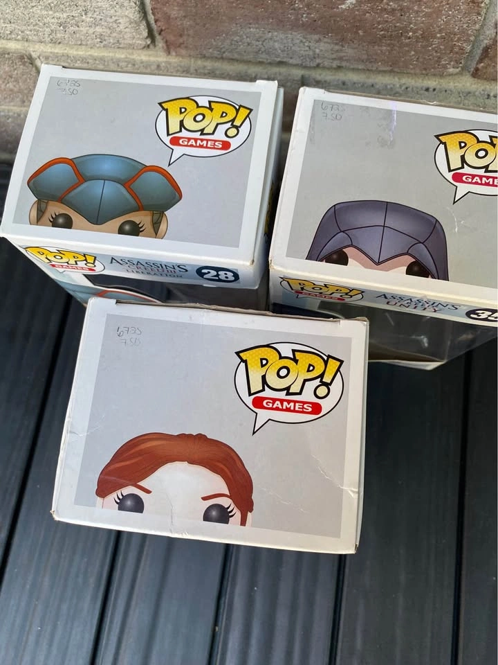 Lot of 3 Funko Pop! Games Assassin's Creed Aveline, Arno, and El - photo 2