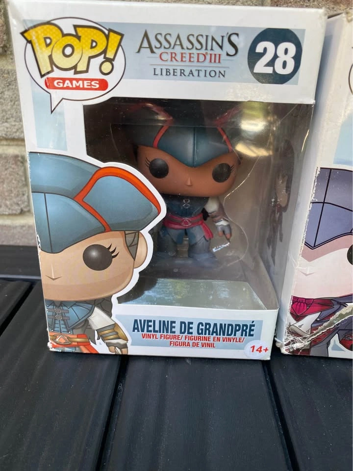 Lot of 3 Funko Pop! Games Assassin's Creed Aveline, Arno, and El - photo 3