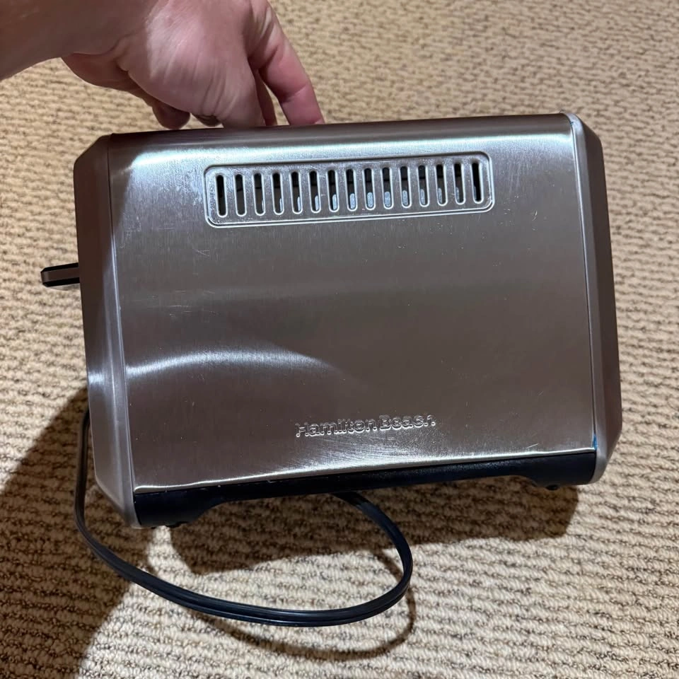 Hamilton Beach 2-Slice Toaster - photo 2