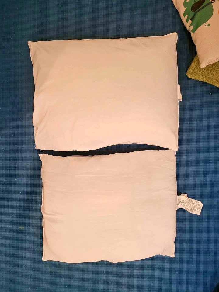 2 Pillows