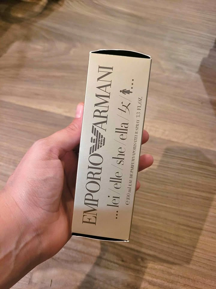 Emporio Armani Elle Perfume