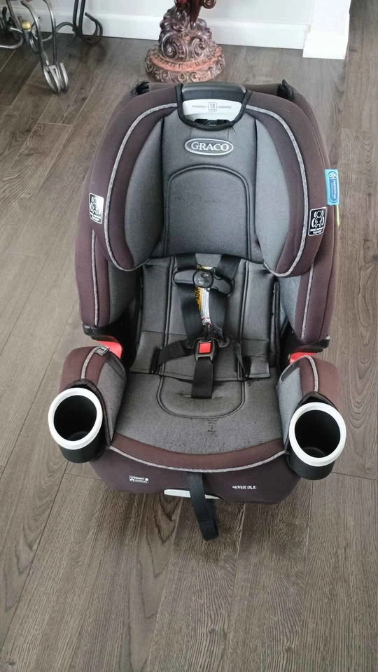 Graco 4Ever DLX 4-in-1 Convertible Car Seat - photo 2