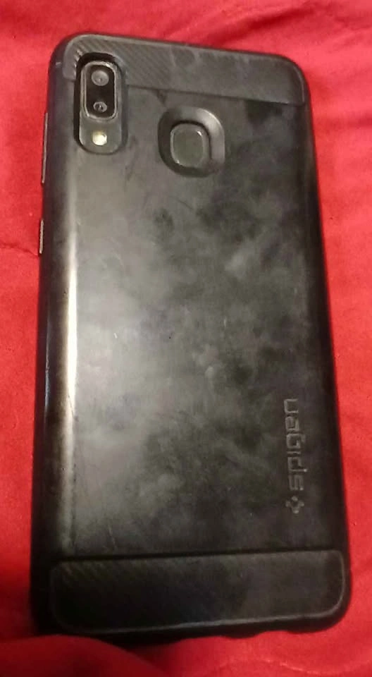 Samsung Galaxy A20 - photo 4