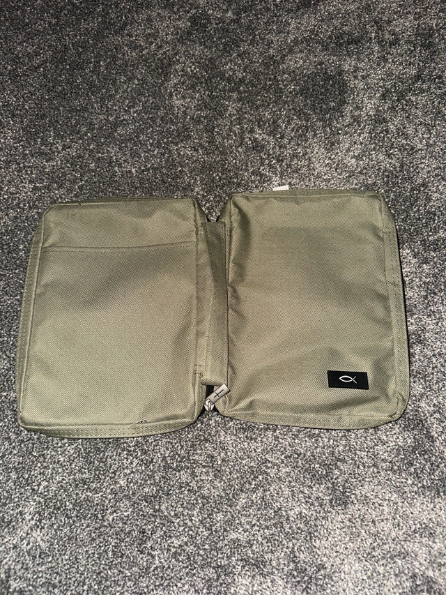 olive green canvas book holder