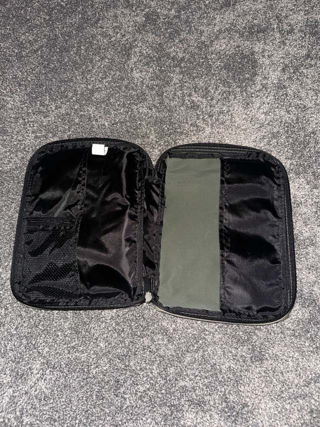 olive green canvas book holder - photo 2