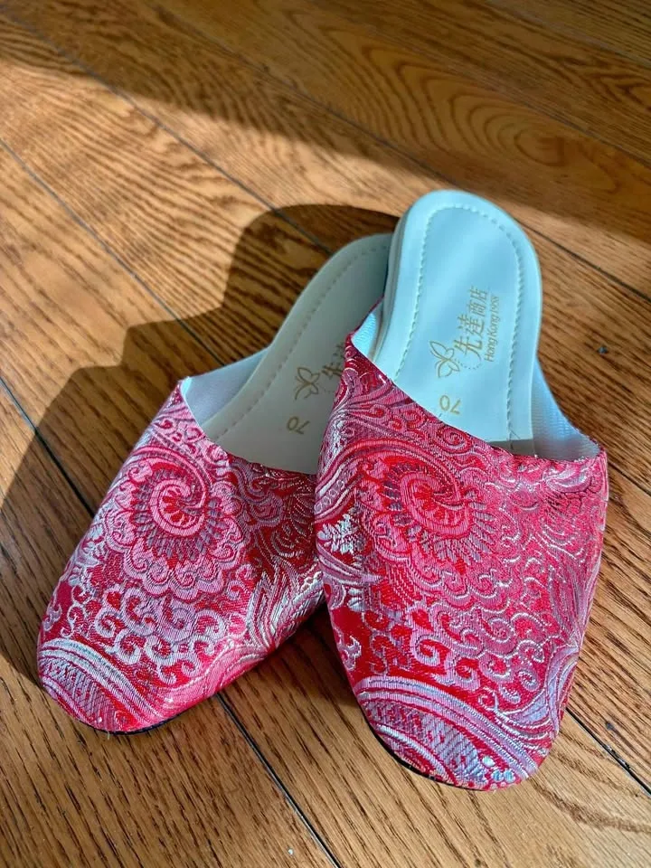 Brand New Sindart Crafted Elegant Embroidered Footwear Size 7
