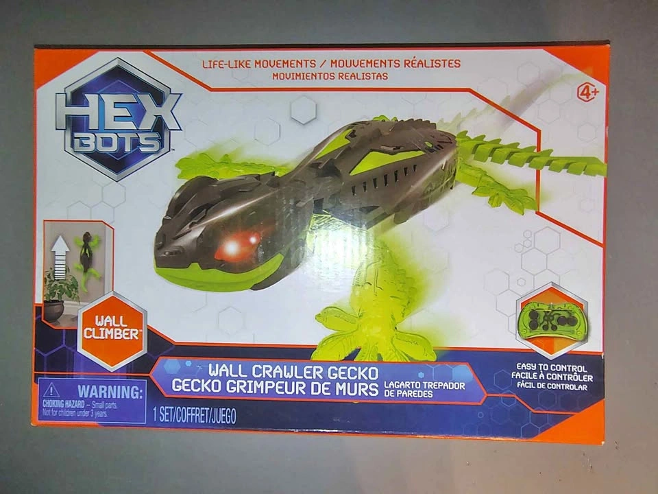 HEX BOTS Wall Crawler Gecko Remote Control Toy