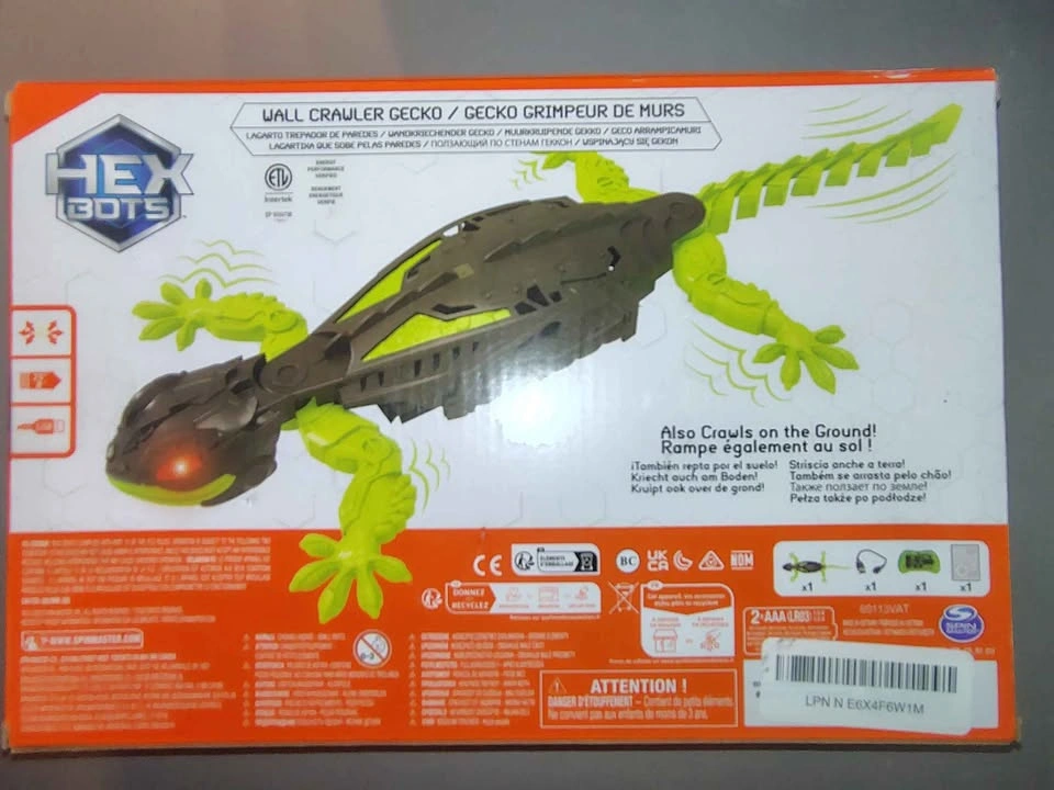 HEX BOTS Wall Crawler Gecko Remote Control Toy - photo 2