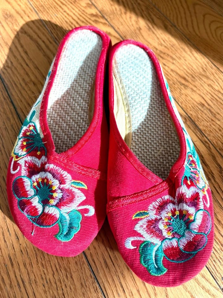 Brand New Traditional Chinese Bridal Wedding Shoes - photo 2