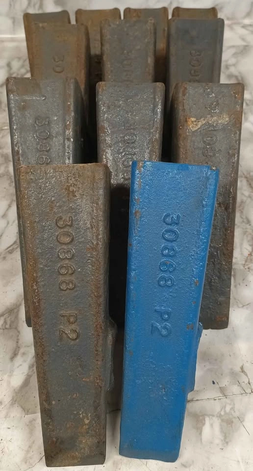 Bucket Teeth - photo 5