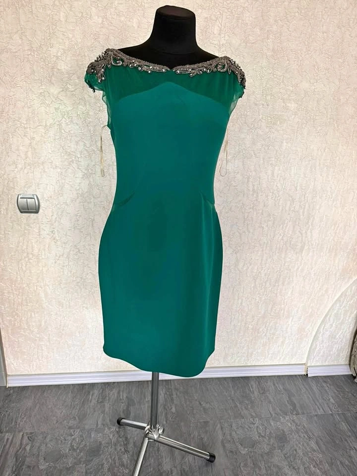 Brand New Funda Allure Evening Dress – Size 40 (EU)