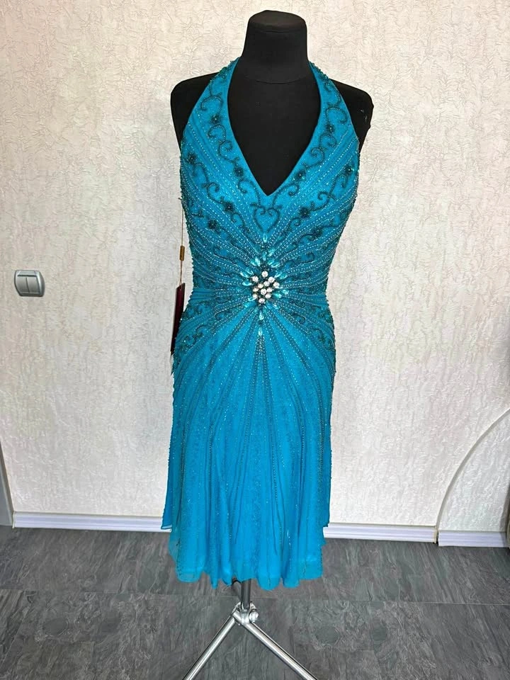 Brand New Aeelis Silk Evening Dress – Size 8