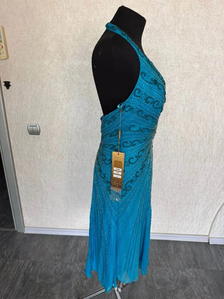 Brand New Aeelis Silk Evening Dress – Size 8 - photo 3