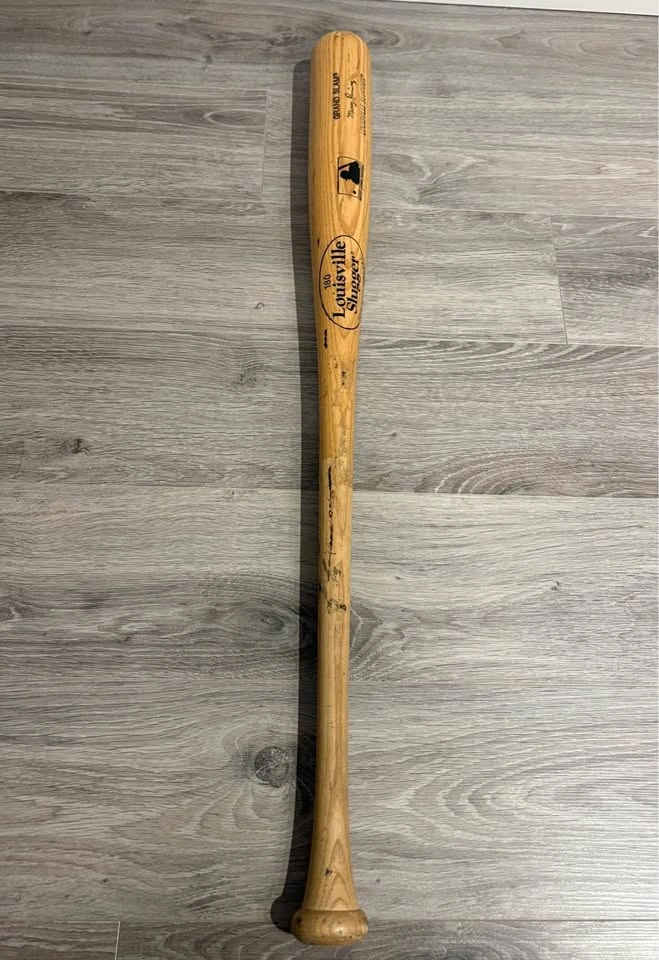 Louisville Slugger Bat - photo 2