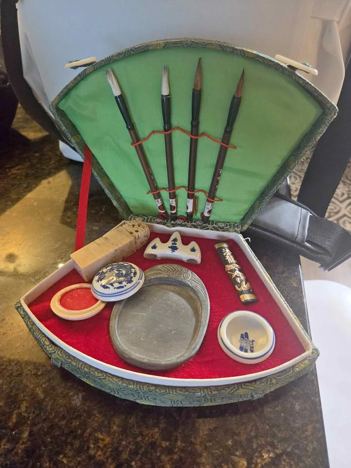 Chinese calligraphy set