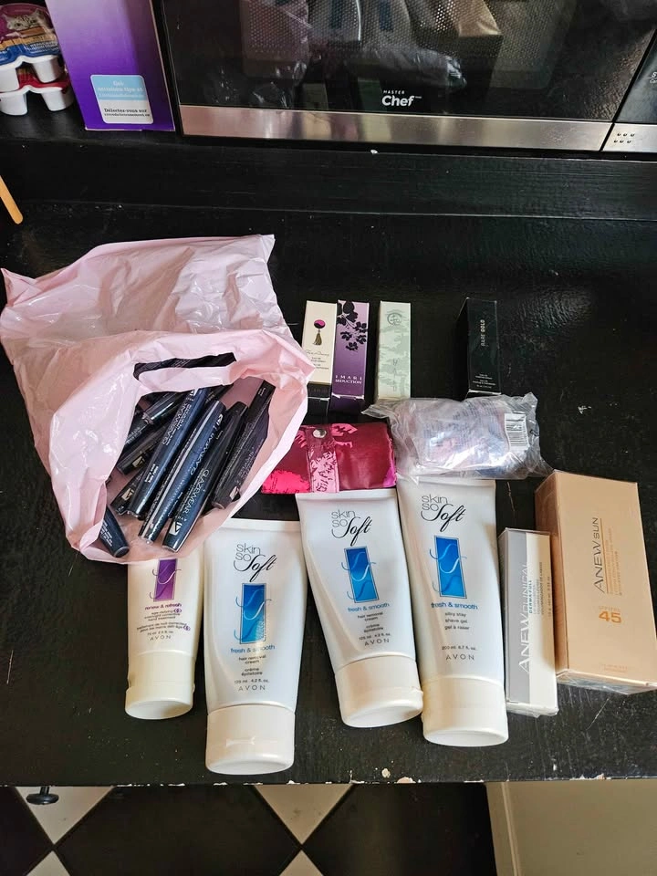 Avon Skin So Soft and Anew Beauty Bundle - photo 2