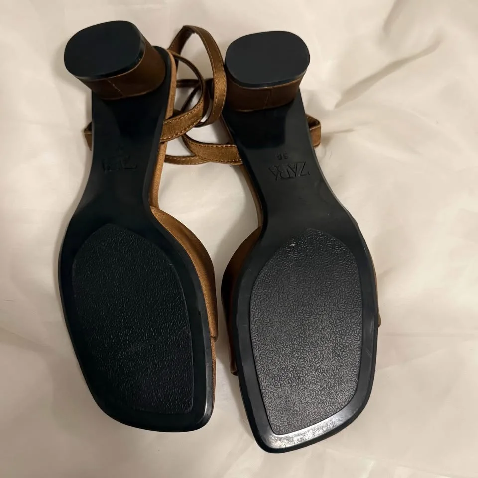 Zara Heels - brandnew image indicator(4)