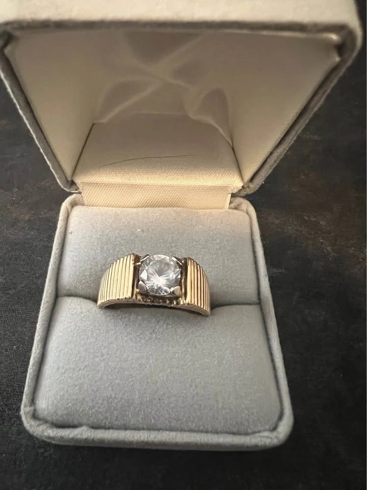 10k Gold Ring - photo 2