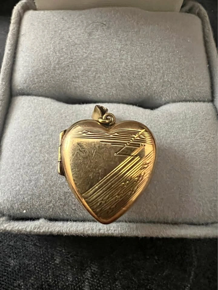 9K Gold heart Pendant