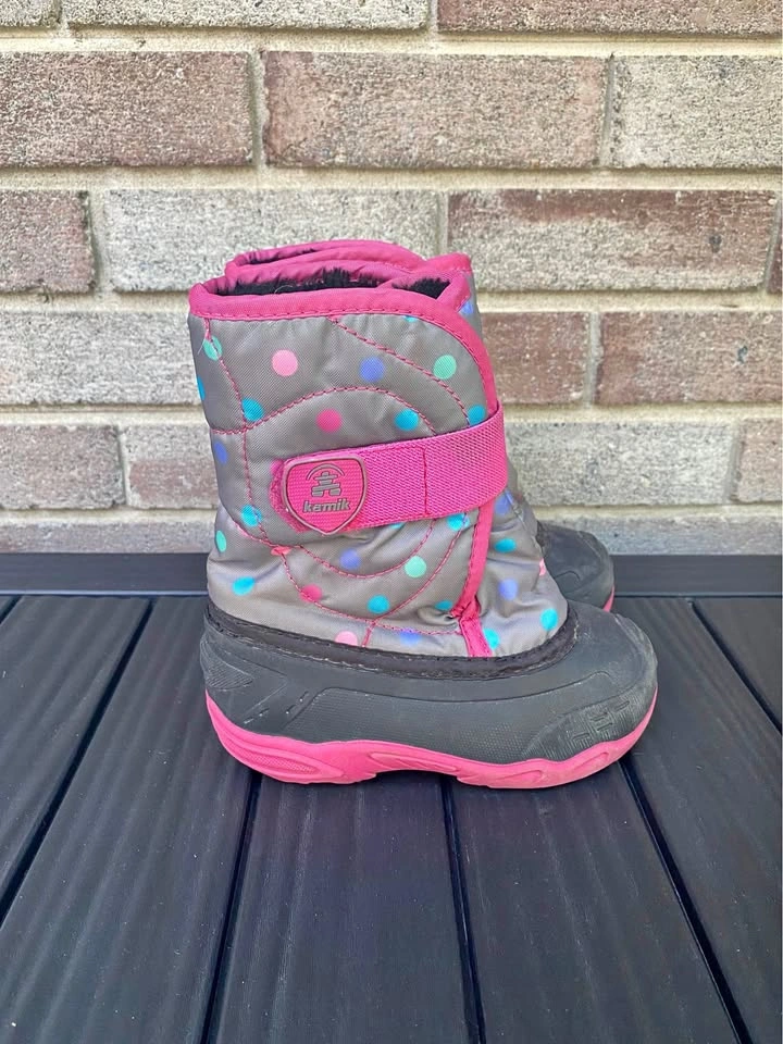 Kamik Toddler Girl's Snow Boots Size 9