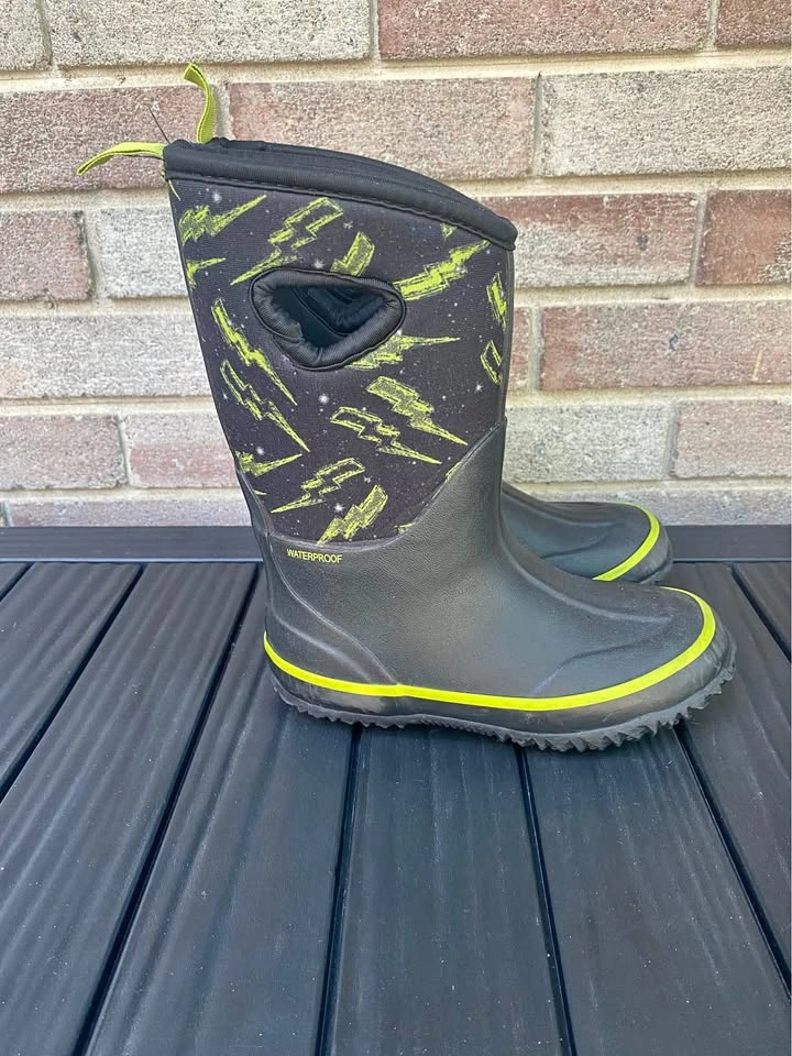 Waterproof winter Boots kids Size 12 boy