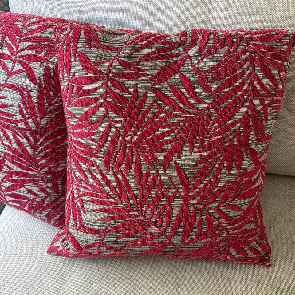 Set of 2 Red Palm Leaf Throw Pillows - photo 3