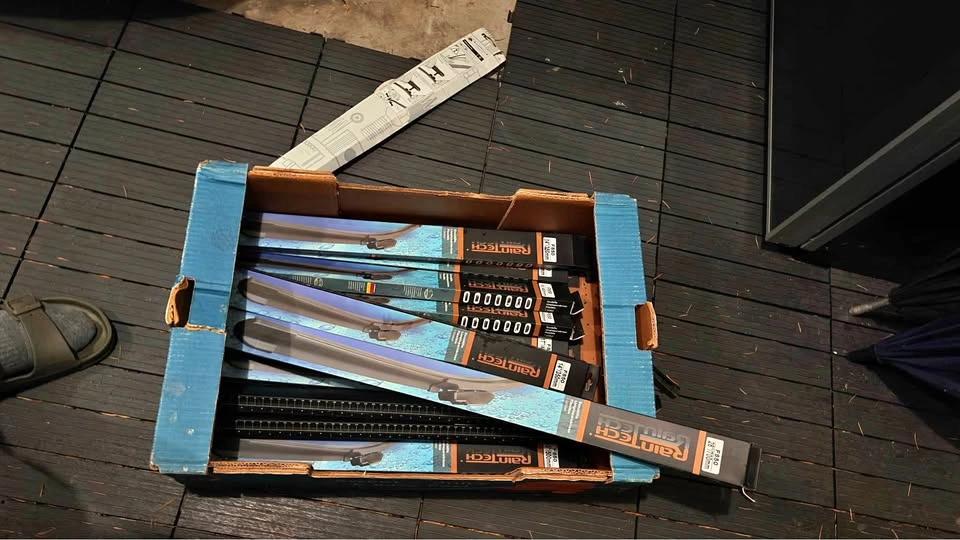 Windshield Wipers of most sizes