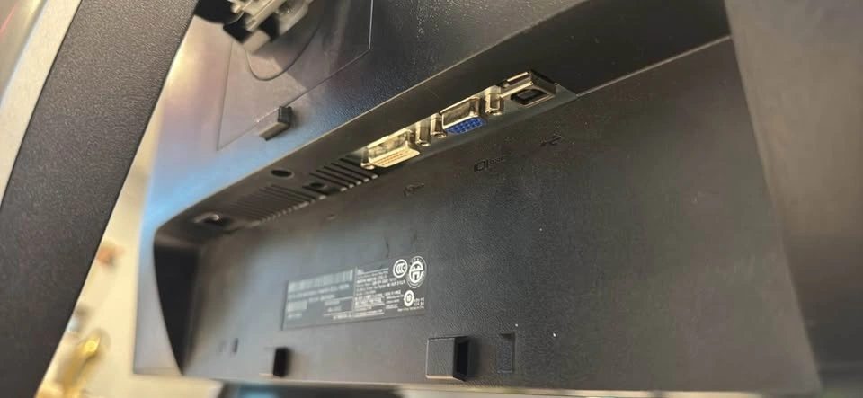 dell monitor - photo 3
