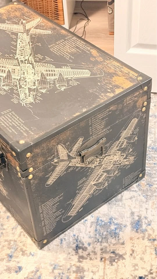 Crate - Airplane Blueprint Storage Trunk - photo 4